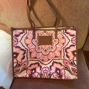 Cloth tote with leather trim